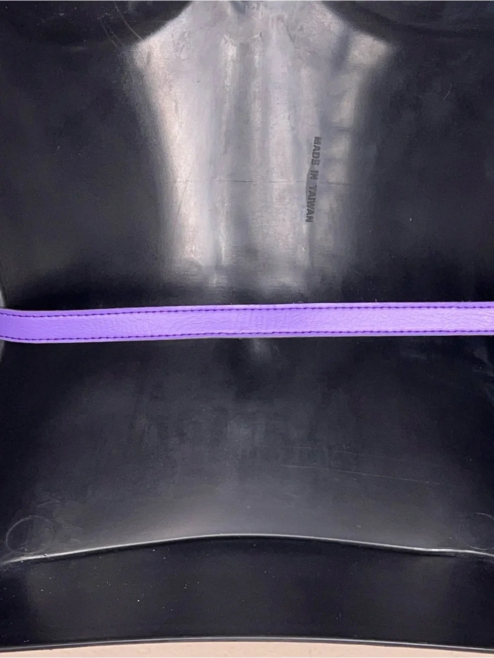 Vintage 70s Era Purple Faux Leather 28 Inch Length Belt Slim Style Retro